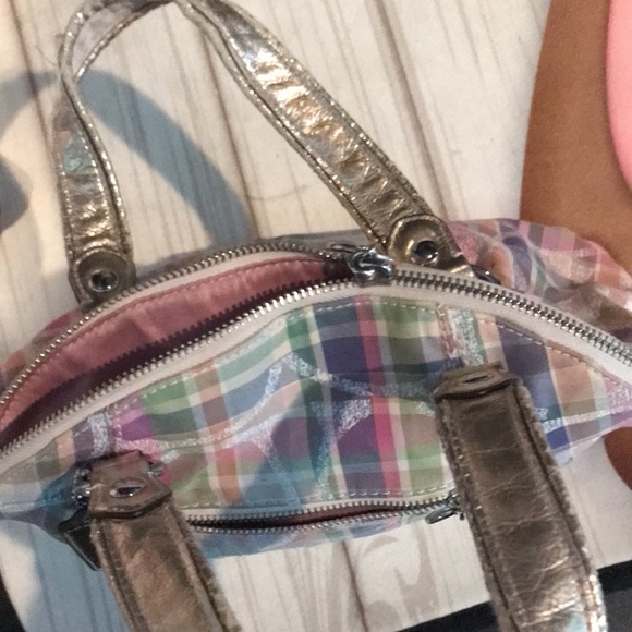 Used cute spring coach purse - Picture 6 of 6